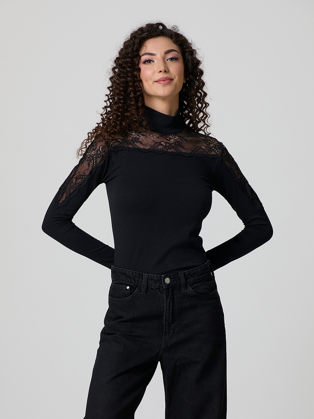 JADEA – Lupetto Sottogiacca Manica Lunga In Cotone Elasticizzato Con Pizzo - immagine 2