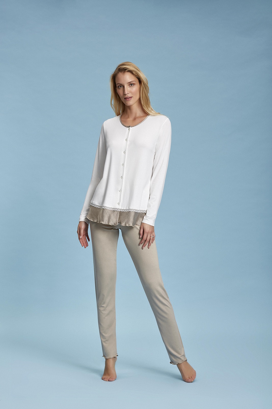 ANDRA – Pigiama Donna Aperto Con Dettagli In Raso