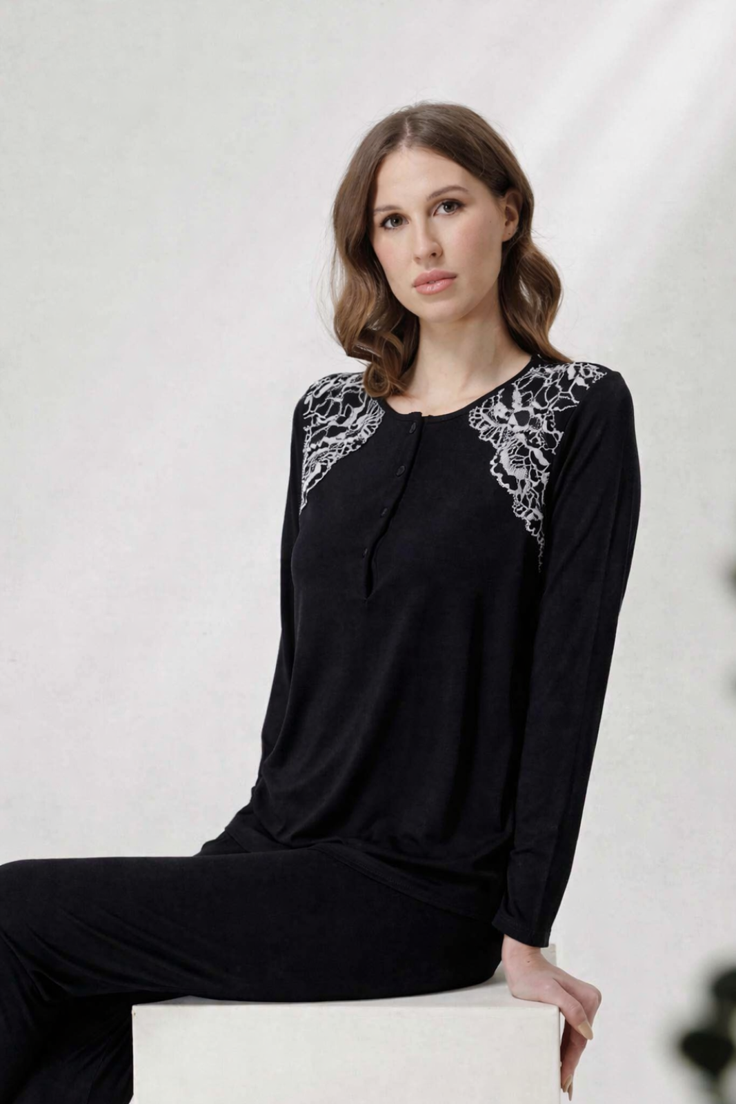 ANDRA – Pigiama Donna Serafino In Viscosa Con Pizzo