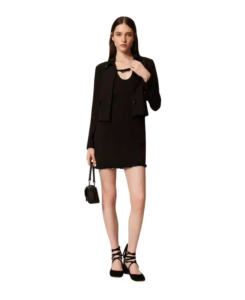 Abito corto in crêpe con ricamo - immagine 6