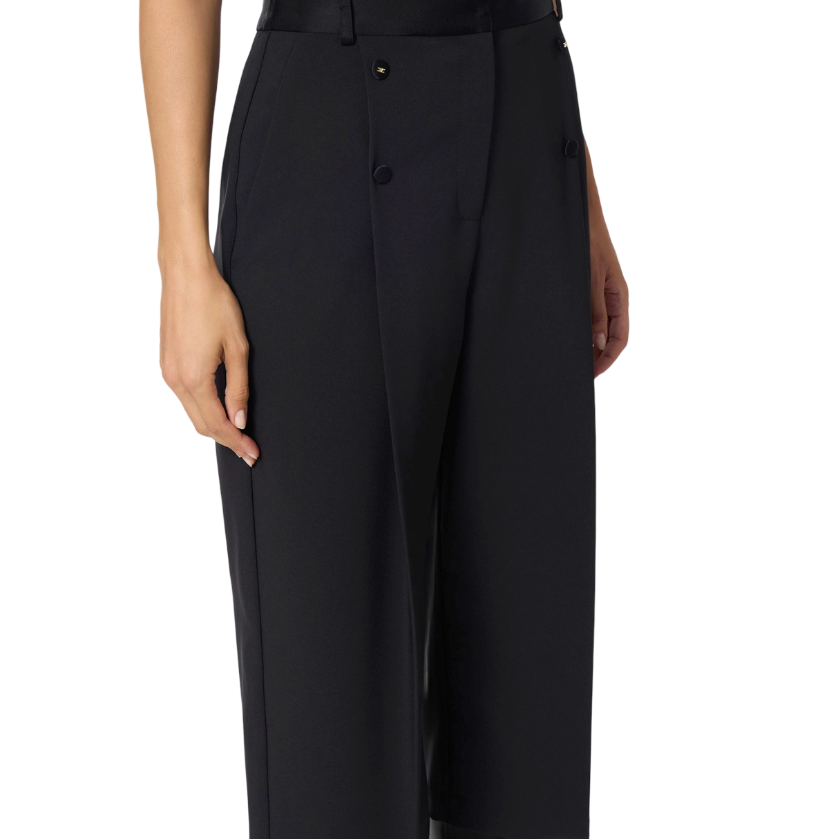 Bermuda in crêpe leggero con dettagli smoking – elisabetta franchi - immagine 4