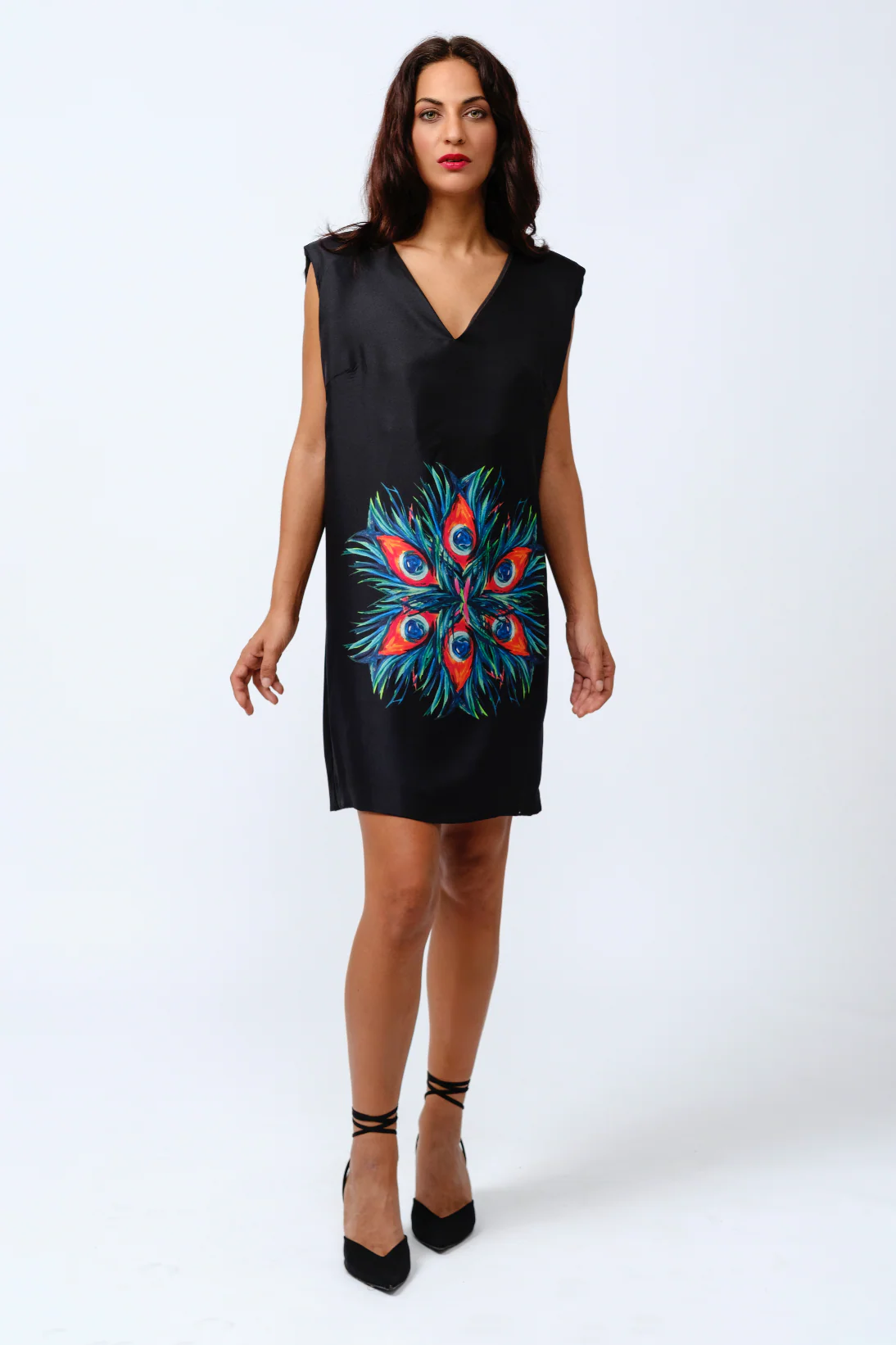 Abito Mandala con Piume di Pavone